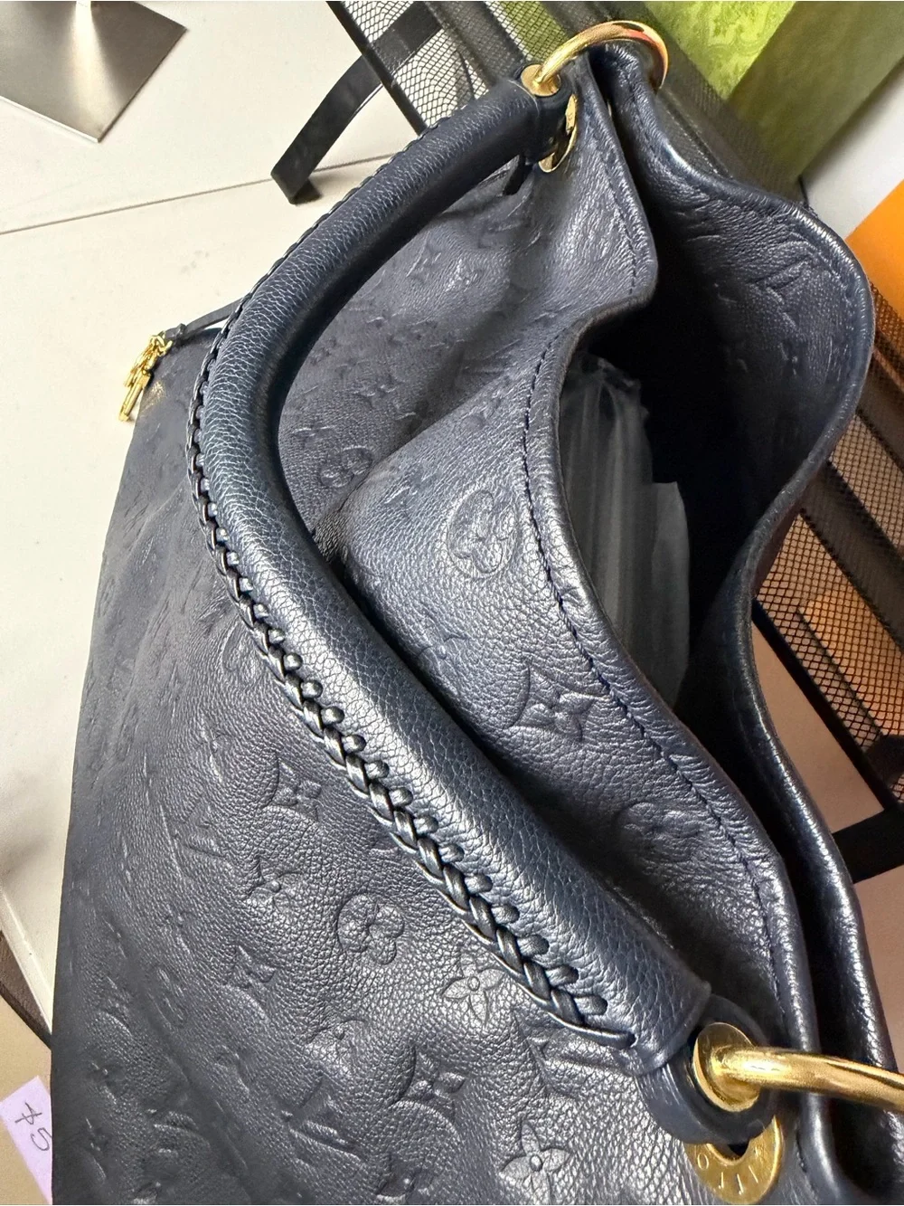 LOUIS VUITTON MONOGRAM EMPREINTE ARTSY MM – NAVY